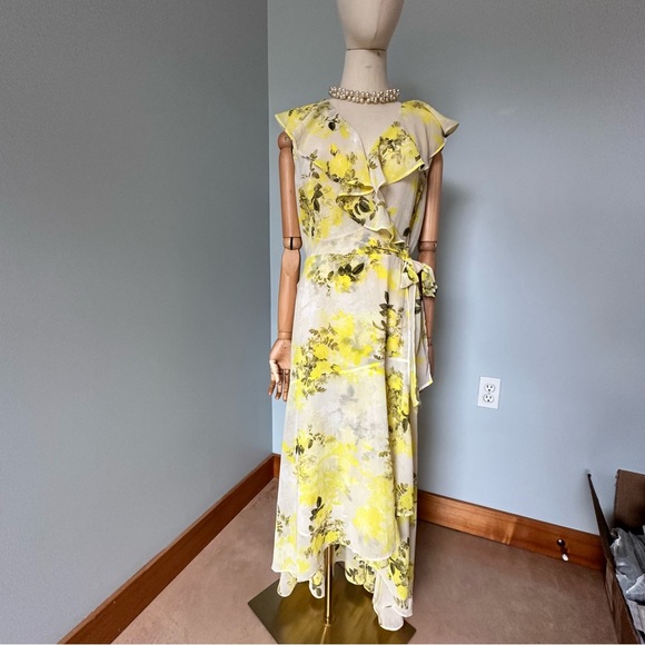 Calvin Klein - Picture 11 of 14